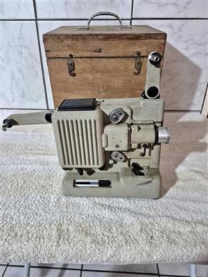 Vintage Eumig P8 Automatic cine projector