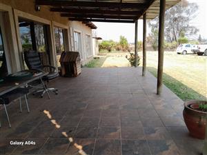 Small Holding For Sale in Apple Orchards