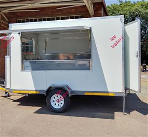 Mobile kitchen trailers