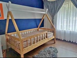 I'm selling toddler bed