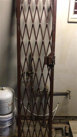 Safety gate maxidoor