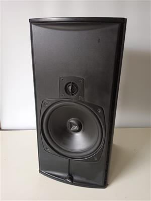 Boston Acoustics CR9 Speaker