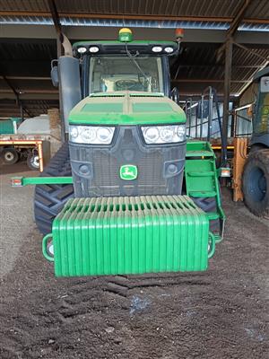 : John Deere 8370 RT Tracked Tractor