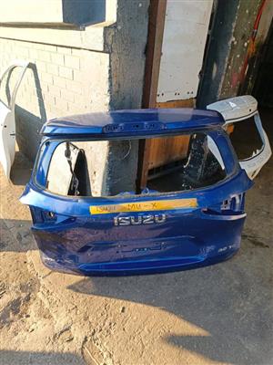 Isuzu MU-X Tailgate