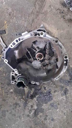 Daihatsu cuore / daihatsu sirion manual 5 speed gearbox 4 sale