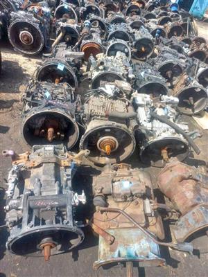 Gearboxes,diffs&propshafts for various trucks