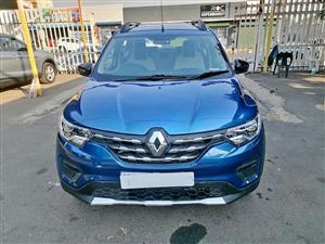 2022 Renault Triber 1.0 Seven seater Services book