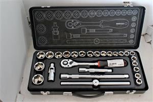 FIXMAN 25 PIECE SOCKET SET S066860A