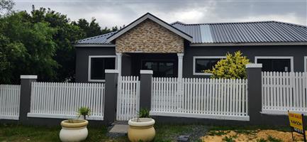 4 Bedroom house for sale in Kleinmond