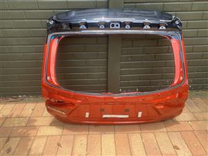2025 SUZUKI FRONX TAILGATE SHELL FOR SALE. IN EXCELLENT CONDITION