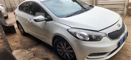 KIA CERATO (2014) NOW STRIPPING FOR SPARES! 