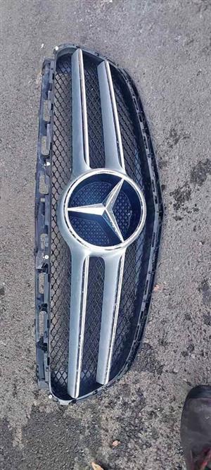 Mercedes  W212 facelift GT Grill