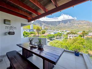 Apartment For Sale in Vredehoek