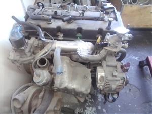 Sang yongg Stavic 2.7td stripping for parts