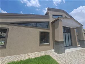 NEWLY BUILT 4 Bedroom Modern Family Home in Arcon Park. In a secure and exclusive complex.