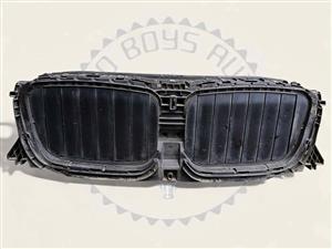 2024 BMW X3 G01 AND X4 G02 INNER ACTIVE GRILL/CRADLE/SLAM TRAY/CURTAIN AVAILABLE FOR SALE