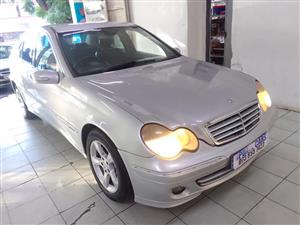 2005 Silver Color Mercedes Benz C-180 Automatic  Kompressor  petrol mileage 98000 km
