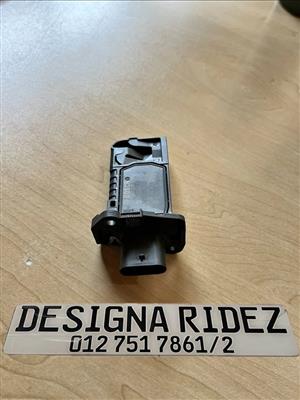 BMW F32 440i B58 AIR INTAKE MANIFOLD SENSOR (MASS AIRFLOW SENSOR) AVAILABLE.