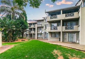 Neat & Move-In Ready 2-Bedroom Apartment