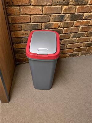 Grey Trash Bin with Red Lid (Approx. 75 cm)