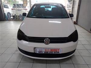 2013 VW POLO VIVO 1.4 HACTCHBACK MANUAL