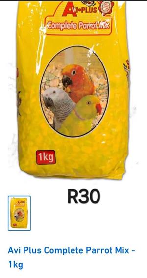 Complete parrot mix