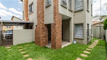 Townhouse For Sale in Meyersdal