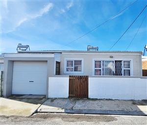 Affordable Comfort in Struisbaai-North