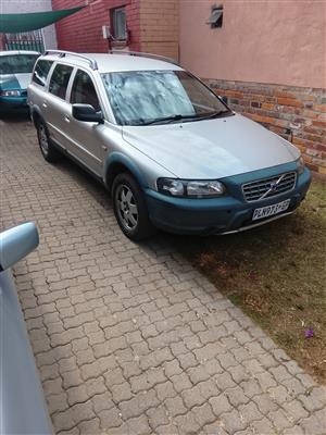 Volvo V70 AWD 05