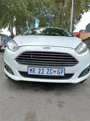 2018 Ford Fiesta 1.5 TDCI manual transmission Full Service history Spare keys