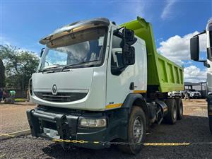 2012 Renault tipper truck