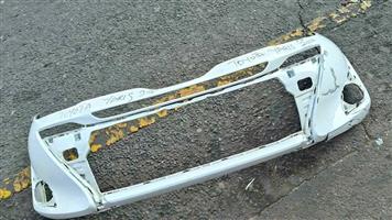 Toyota Yaris bumper 2017