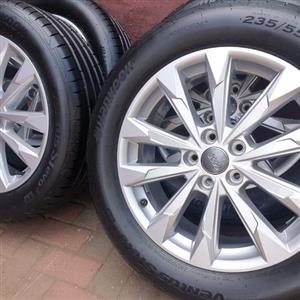 AUDI Q3 BRAND NEW MAGS AND TYRES 