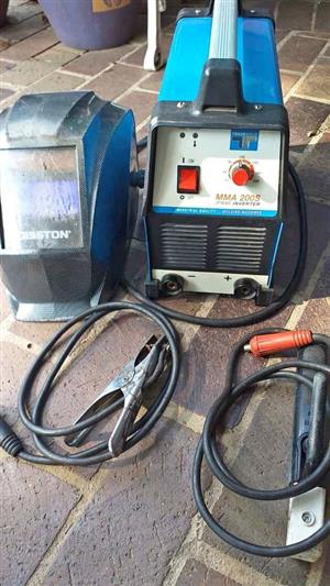 Welder with accessories