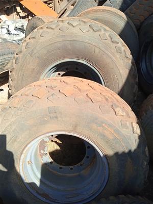 Truck Tyres with rims for sale