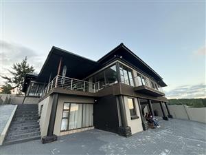 House For Sale in Clearwaters Cove