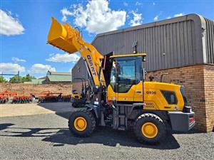 New G936 1.8 ton front end loaders for sale at Mad Farmer SA