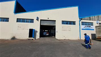 "Secure, Functional & Spacious – 721 m² Warehouse in Kuleka"