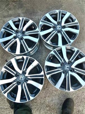 Honda Amaze set of mags for sale.