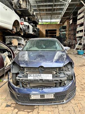 VOLKSWAGEN GOLF MK7 GTI SELLING AS IS.