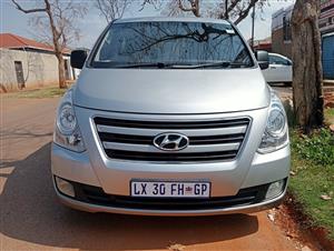 Hyundai H1 H 1 2.5CRDi panel van auto