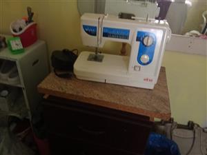 Elna explore 320 sewing machine 