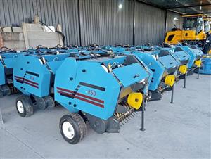 GIANT MINI BALER