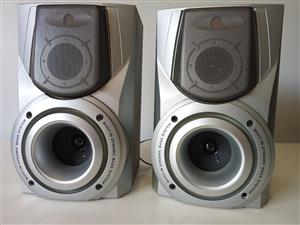 Dynamic Midi Speakers