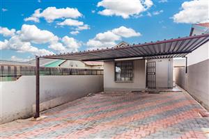 Charming 2-Bedroom Home in Fleurhof Ext. 7