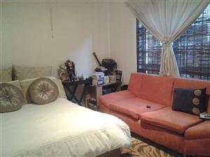 Spacious 2 bed 2 bath (Ground Unit) to Rent @Cnr 6th & Lever Road