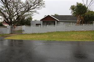 Neat, Well-Maintained Family Home with Flatlet – Amalinda, East London