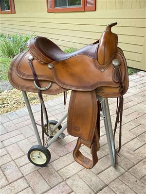 15.5" Circle Y Reining Western Saddle – Tan Leather – Excellent Condition