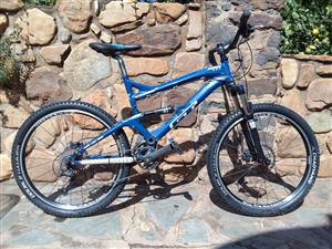 GT Force Enduro Mountain Bike