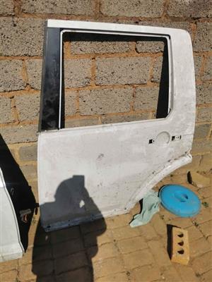 Landrover discovery 4 left rear door shell